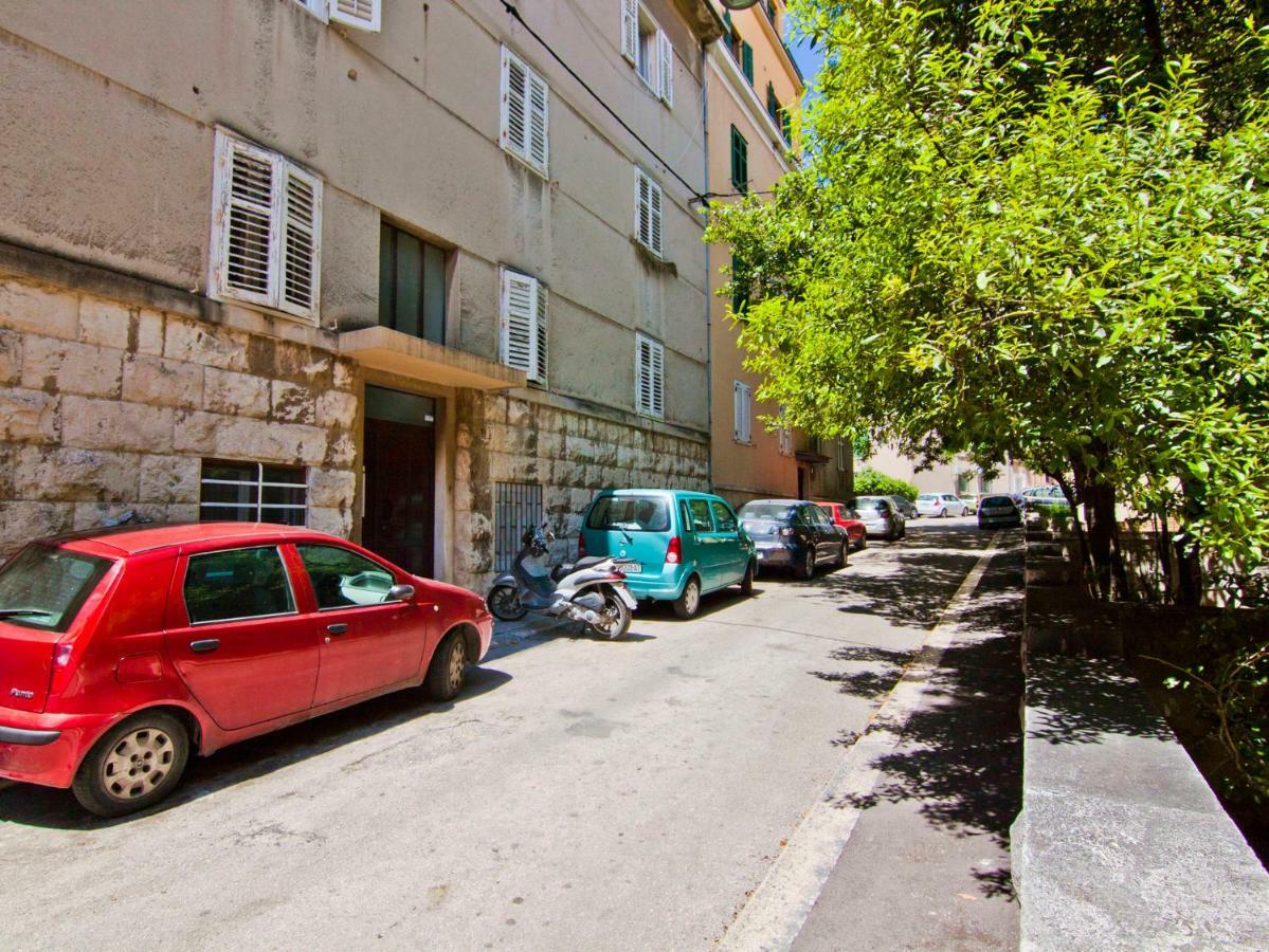 Apartment Nemo Split Buitenkant foto